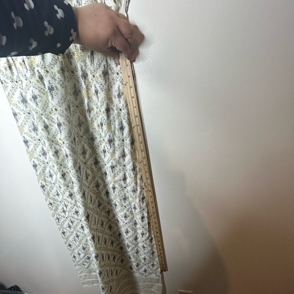 Max Studio Ivory Floral Maxi Dress - Picture 5 of 9